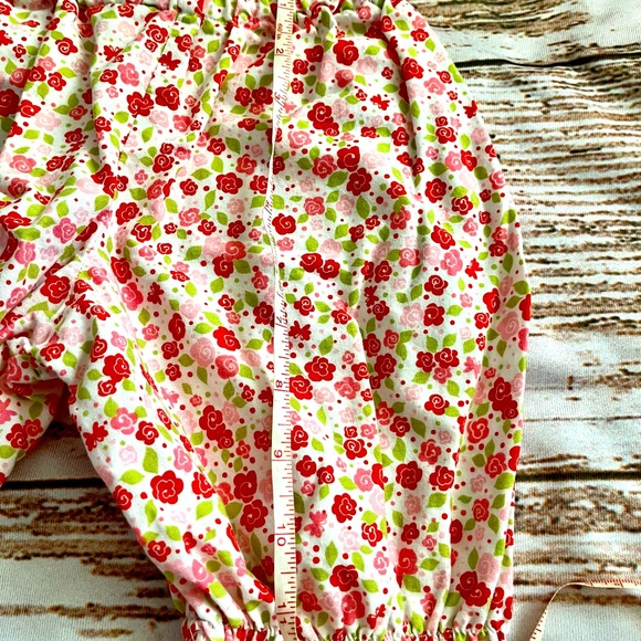 Handmade by Etsy maker J. Marie 2 piece outfit featuring strawberries and tea - Picture 11 of 11